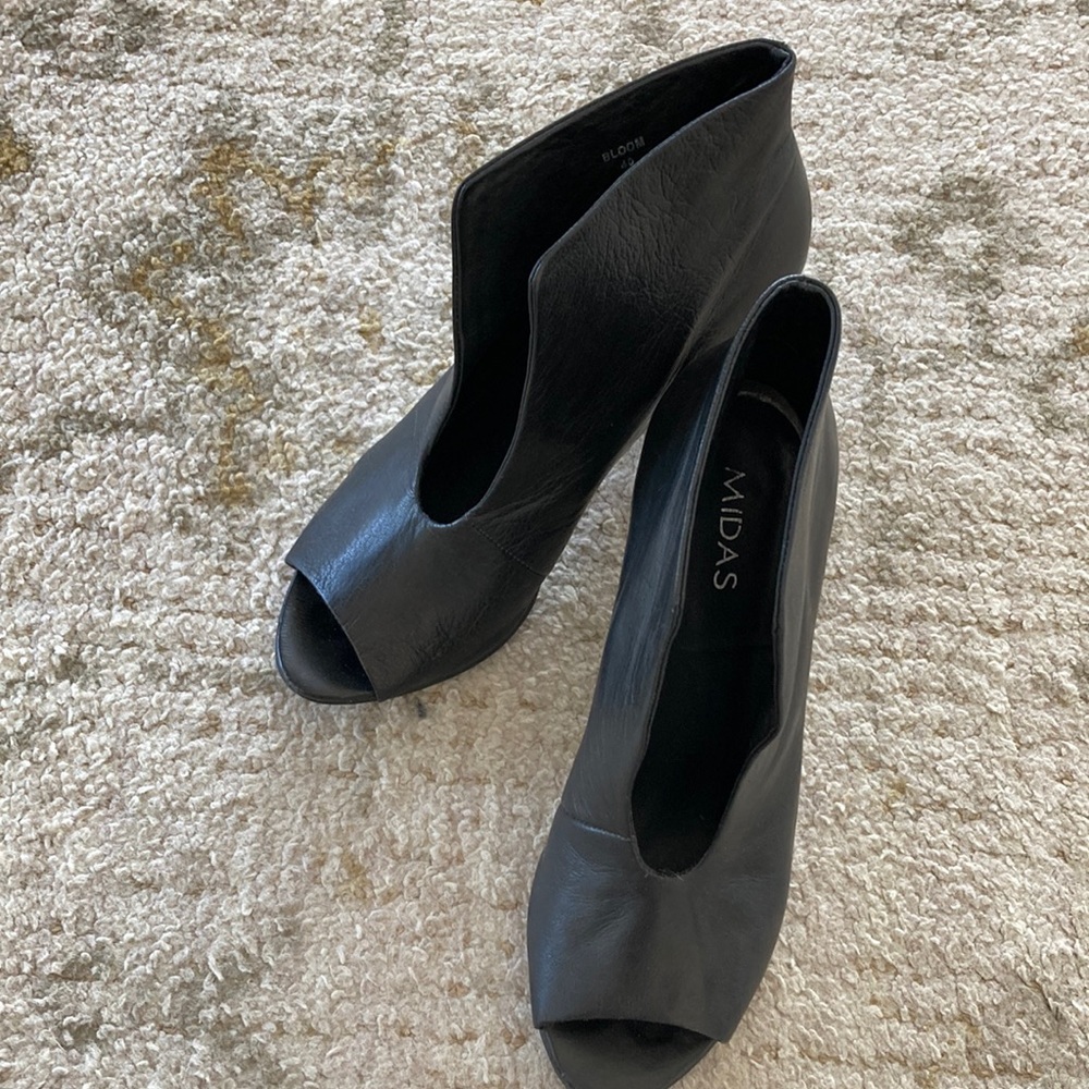 Peek toe Ladies Butter Soft leather wedge shoes